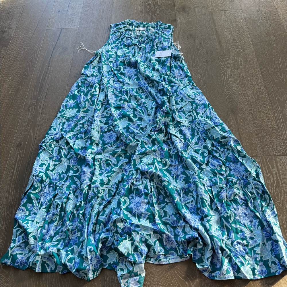 Croft & Barroe Floral Blue and Green maxi dress - Picture 1 of 7